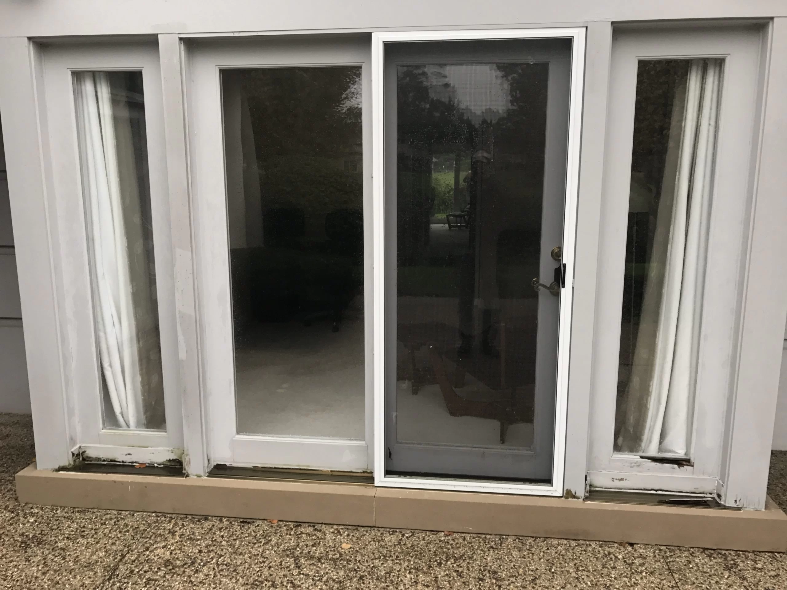 Screen-patio-door-repair-Lincolnshire-IL