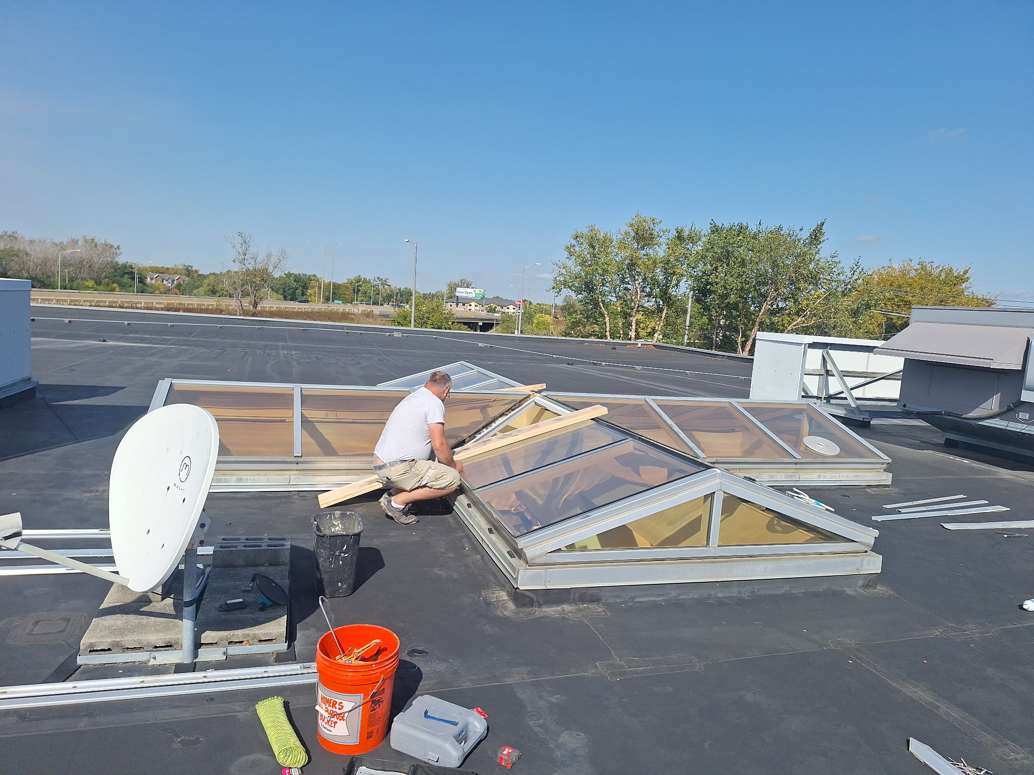 glass replacement services in naperville illinois